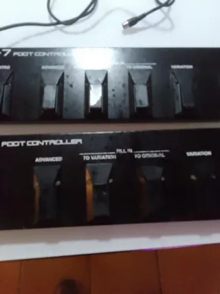 2 Pedaleras Roland FC-7