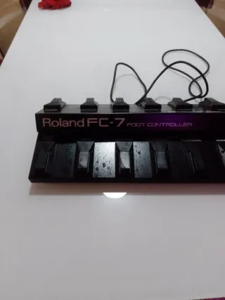 2 Pedaleras Roland FC-7