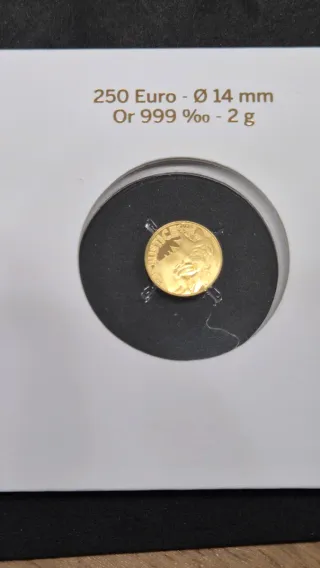 Moneda de oro Batman Justice 2025