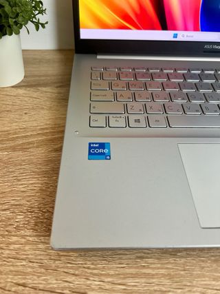 ASUS VivoBook i5 OLED • 12GB • 512SSD Rápido