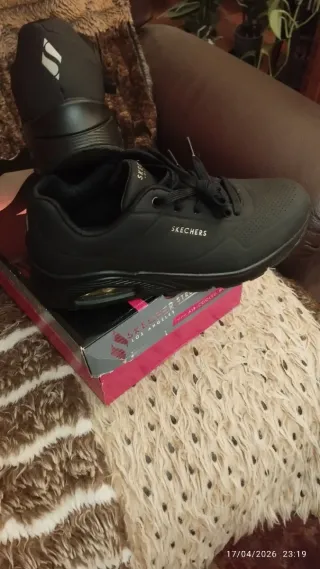 Zapatillas Skechers Negras