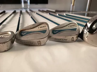 Palos de Golf Acuity Mujer