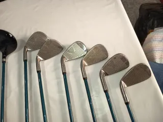 Palos de Golf Acuity Mujer