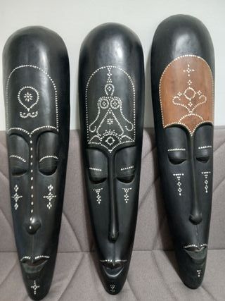 Maschere etniche in ebano