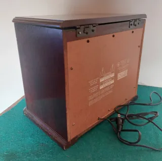 Antigua Radio Casete Player - GE - 1990C.