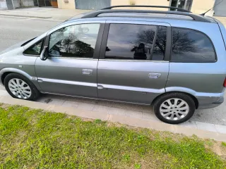Opel Zafira 2004