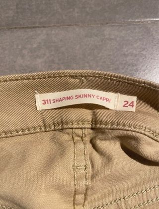 Levi's 311 Shaping Capri Beige