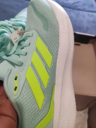 Zapatillas Adidas Talla 39.5 Diseño turquesa/Blanc