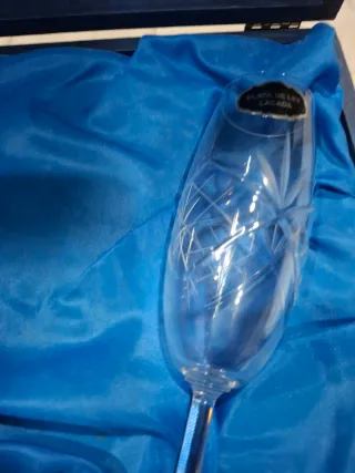Estuche 2 Copas Cava Cristal Tallado.