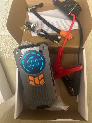 Arrancador Coche Portátil e Inflador Portatil