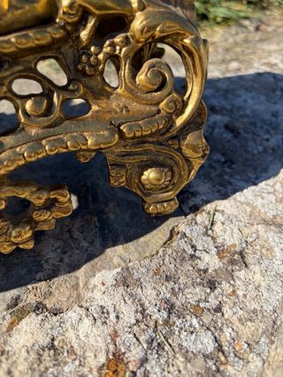 Reloj de sobremesa antiguo de bronce