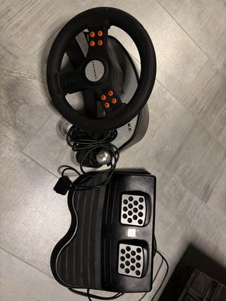 Volante Fanatec Play 1 con pedales