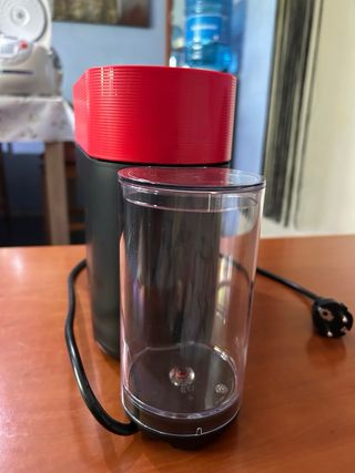 Cafetera Nespresso Roja