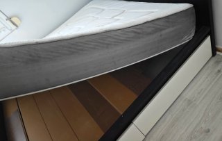 Cama 190x200 con almacenaje y colchón viscoelástic