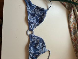 Bikini azul floral talla 40