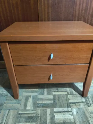 Mesita de noche de madera 59.5x43 alto52