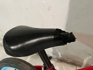 Bicicleta de equilibrio Btwin roja