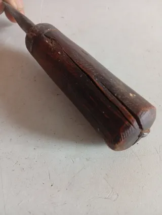 Antiguo Utensilio de corte,Guardicionero