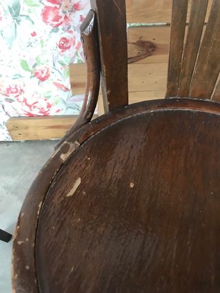 Sillas de madera estilo retro