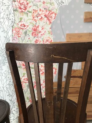 Sillas de madera estilo retro