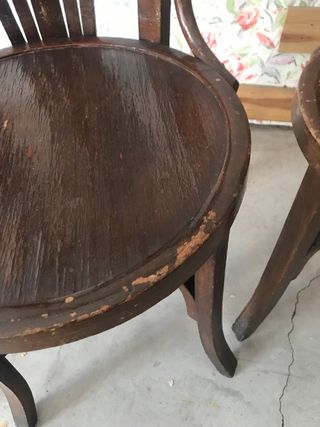 Sillas de madera estilo retro