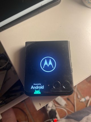 Motorola Razr 50 ultra verde