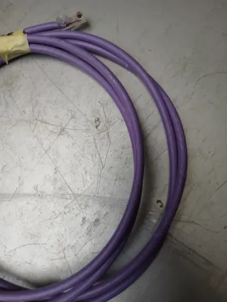 Cable de Red RJ45 Cat6e 2.5m Morado