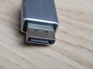 Adaptador DisplayPort 1 a 3