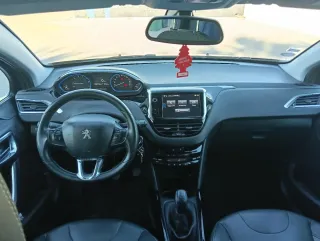 Peugeot 2008 2015