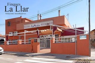 Local comercial en venta en Torrent Ballester en Viladecans