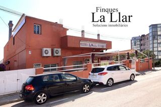 Local comercial en venta en Torrent Ballester en Viladecans