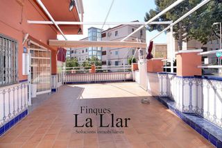 Local comercial en venta en Torrent Ballester en Viladecans