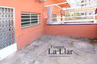 Local comercial en venta en Torrent Ballester en Viladecans