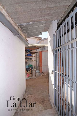 Local comercial en venta en Torrent Ballester en Viladecans