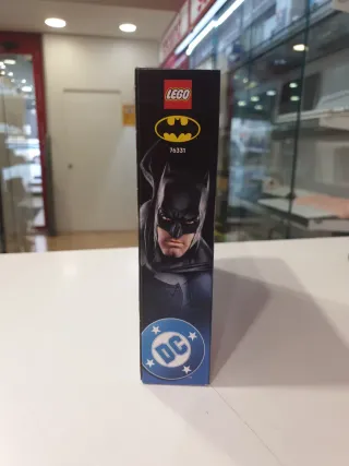 LEGO 76331 Batman v Superman Batmobile
