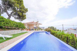 Chalet en venta en Roca Grossa - Serra Brava en Lloret de Mar