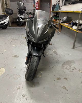 Honda CBR 500 R Negra