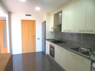 Piso en alquiler en Port en Badalona