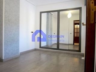 Ático en alquiler en Zona Teatro Campoamor en Oviedo