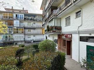 Bar en venta en Parque de la Coruña - Las Suertes en Collado Villalba