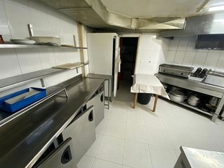 Local comercial en venta en Santoña