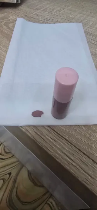 Labial líquido rosa beige