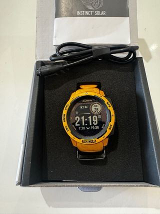 Reloj Garmin Instinct Solar Amarillo