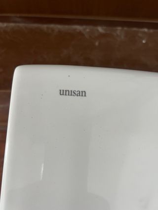 Lavabo de resina y madera