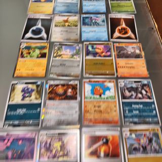 Lote 350 Cartas Pokémon Inglés Mix Holo Rara