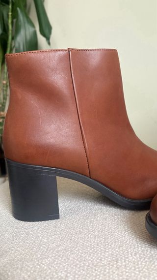 Stivali marroni Essentials