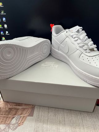 zapatillas blancas