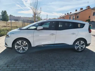 Renault Grand Scenic 2017