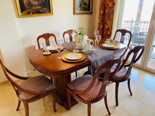 Juego de comedor de 6 sillas extensible de madera