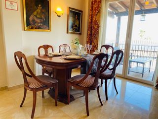 Juego de comedor de 6 sillas extensible de madera